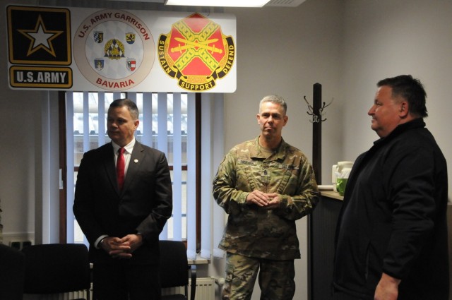 IMCOM-E recognizes excellence at Hohenfels