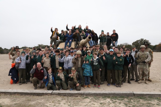 1st Cavalry Division Hosts Boy Scouts