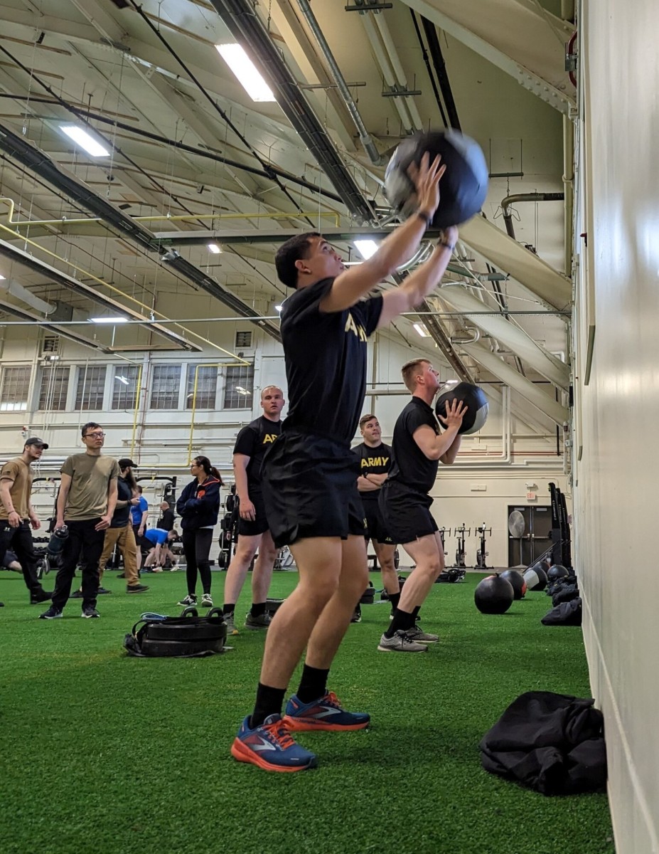 10th Mountain Division Soldiers learn the basics about Holistic Health and Fitness while in-processing at Fort Drum | Article