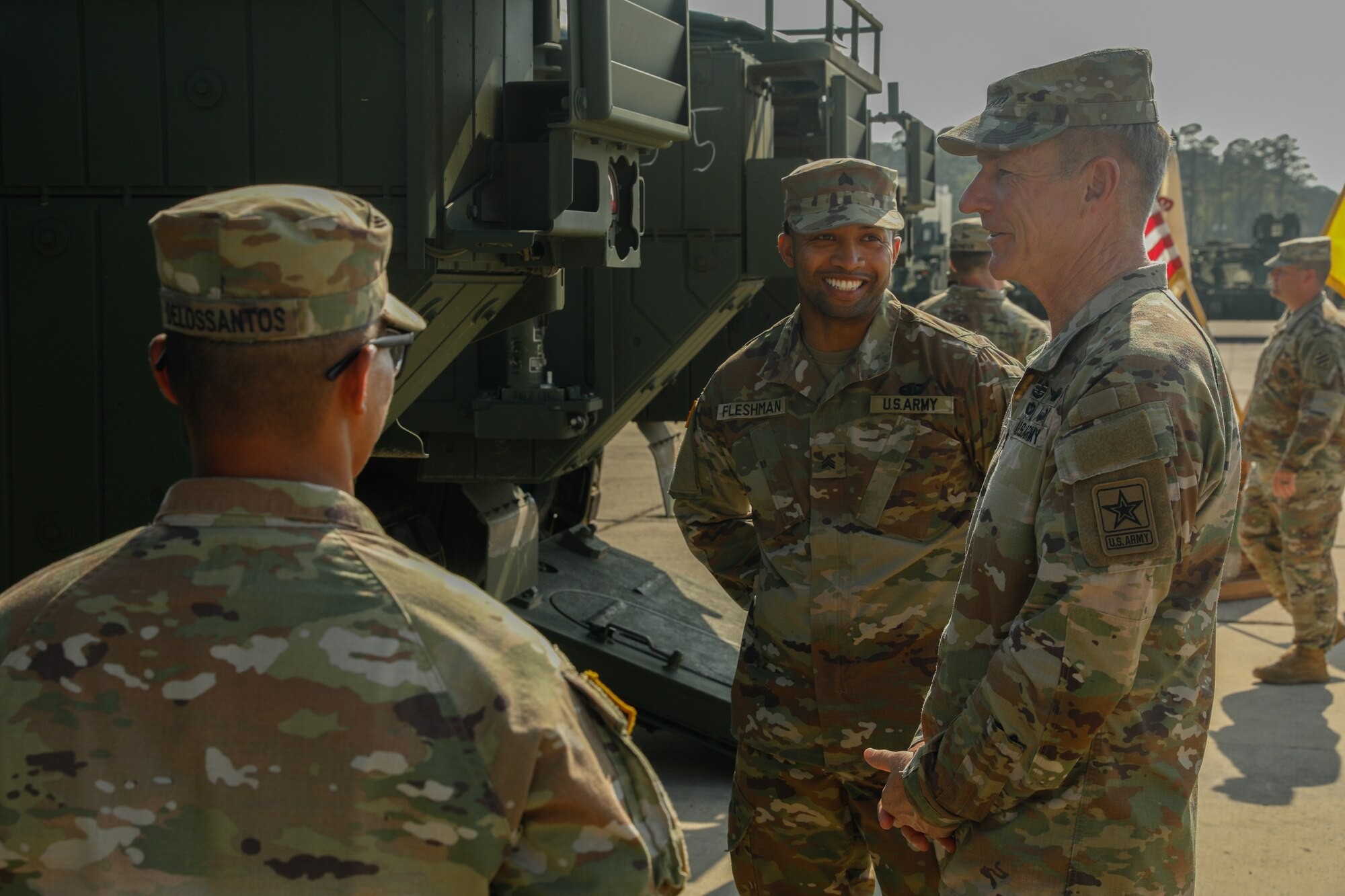 Chief of Staff of the Army, Sergeant Major of the Army visit Fort ...