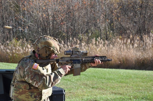 A Soldier Fires the Unsuppressed Sig Sauer XM7 Rifle with Vortex XM157 Fire Control 