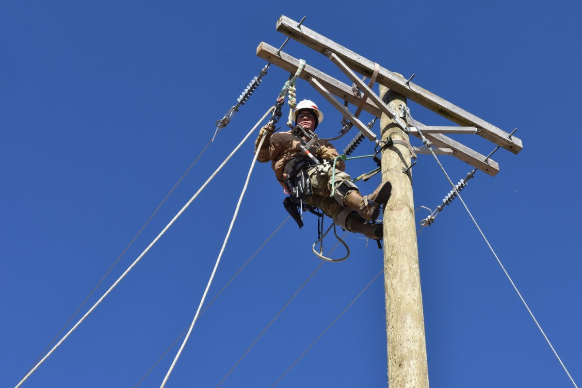 Linemen Show Off Skills Learned At Fort Leonard Wood s Prime Power Linemen Show Off Skills Learned At Fort Leonard Wood s Prime Power