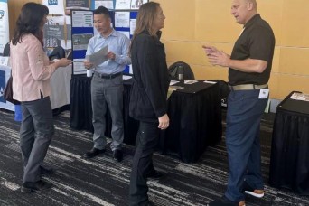 JBLM contracting professionals maximize conference outreach efforts 