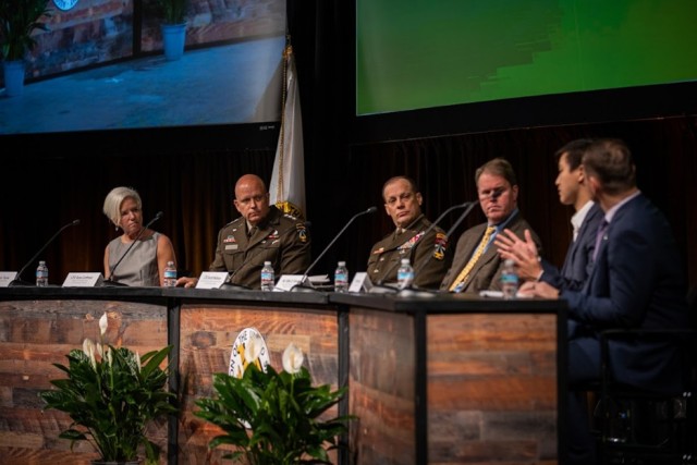 The AUSA Contemporary Military Forum on Designing the Army of 2040 included Army Futures Command and industry panelists.