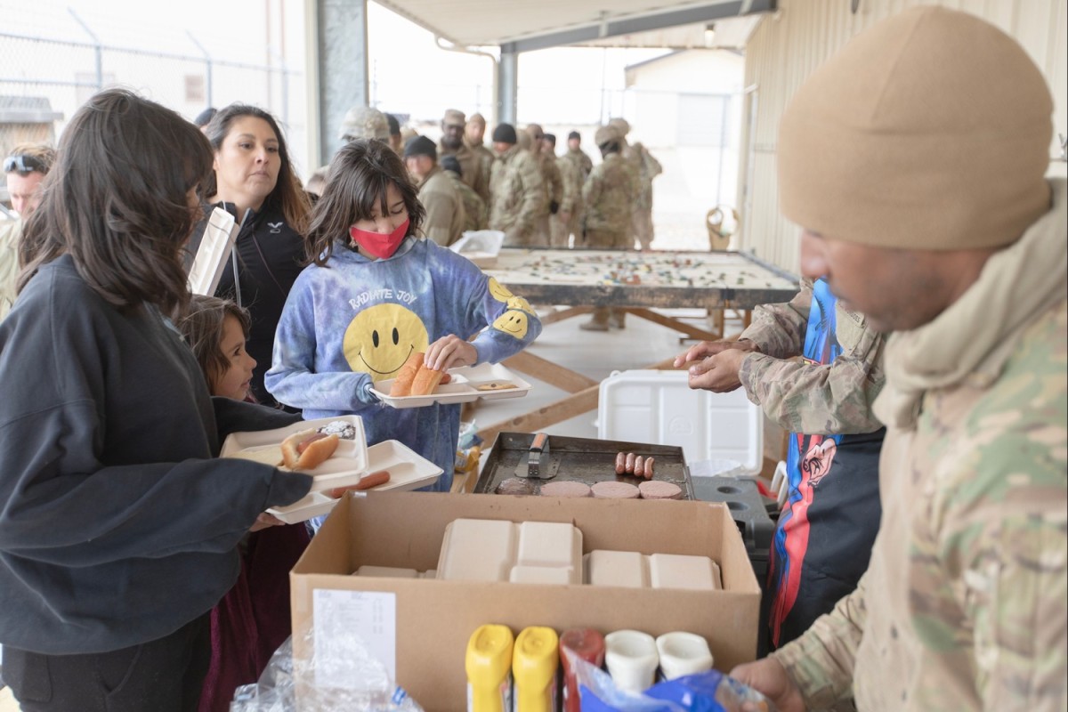 1-37 AR demonstrates live-fire, thanks loved ones on ‘family day’ while ...