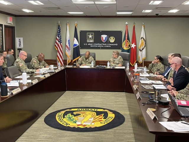 AMC leader praises contracting effects for Soldiers