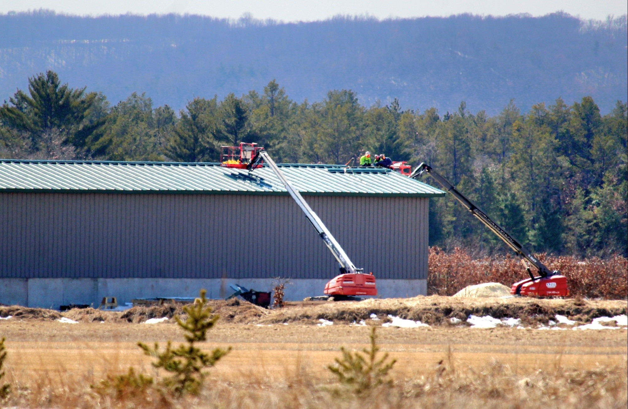 Photo Essay: Construction continues for new C-17 load trainer facility ...