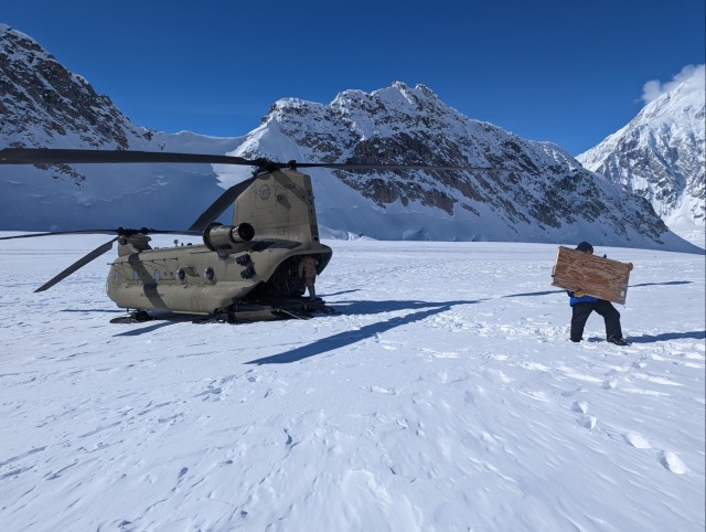 ‘Sugar Bears’ deliver supplies to Denali base camp