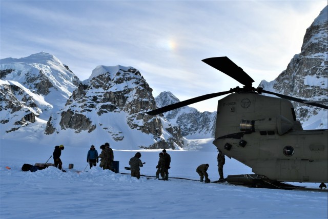 ‘Sugar Bears’ deliver supplies to Denali base camp