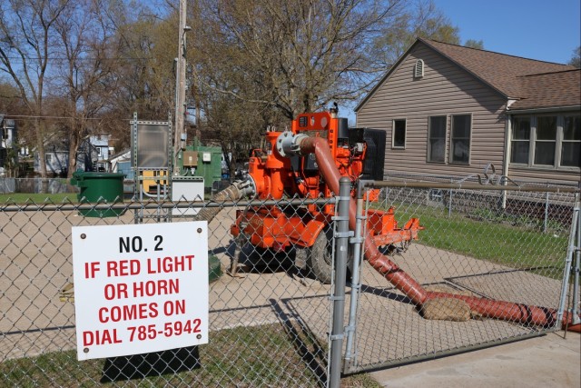 Corps of Engineers supports town of Campbell, WI, flood response