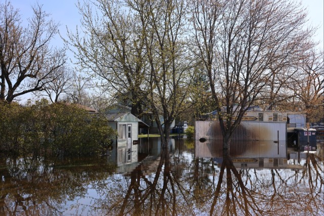 Corps of Engineers supports town of Campbell, WI, flood response