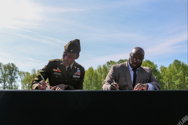 Delaware State University Flight Training Program MOU Signing