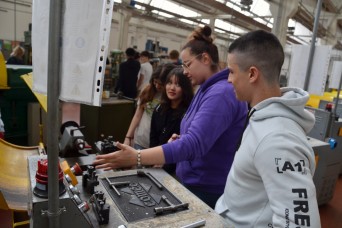 Busy spring for the Vicenza High School visiting Italian university, school