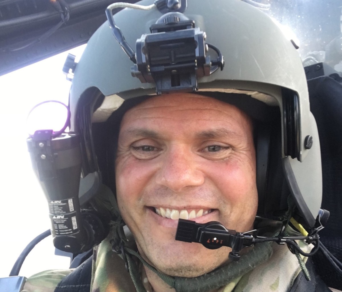 center-leader-and-aviator-has-the-best-job-in-the-army-article