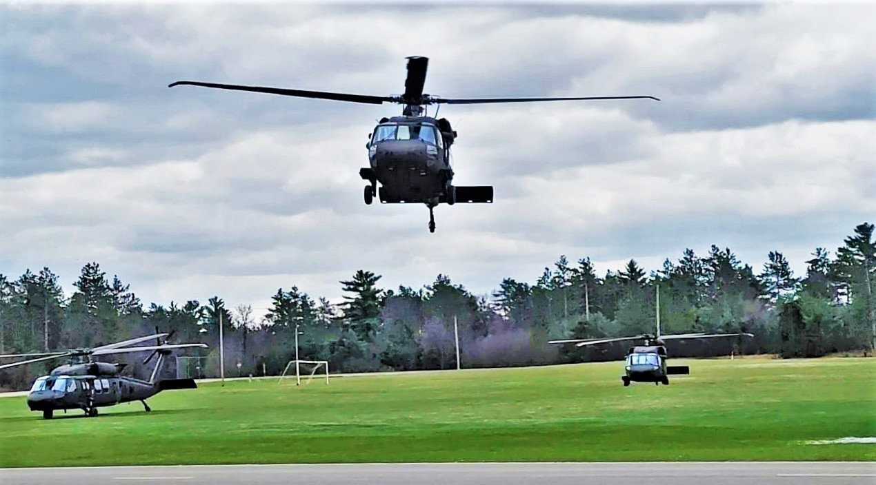 Photo Essay: April 2023 UH-60 Black Hawk training operations at Fort ...