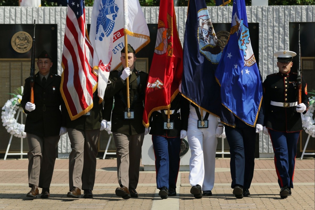 Leaders pay tribute to fallen EOD heroes at National EOD Day memorial ...