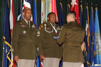 Two Soldiers honored during quarterly APG retirement ceremony  
