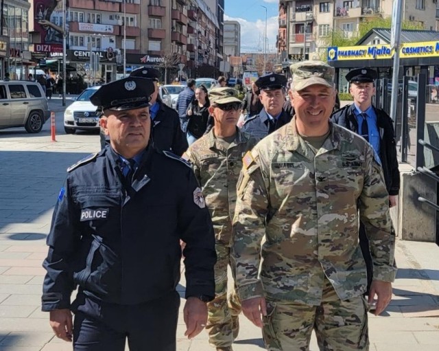 KFOR Regional Command-East&#39;s Commander visits Ferizaj