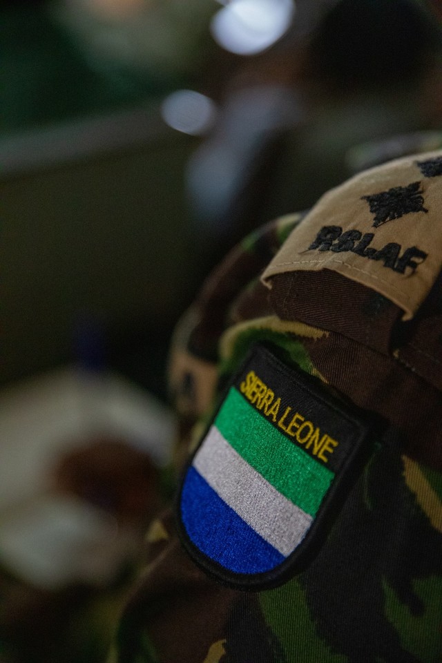 U.S., Sierra Leone soldiers discuss public affairs procedures