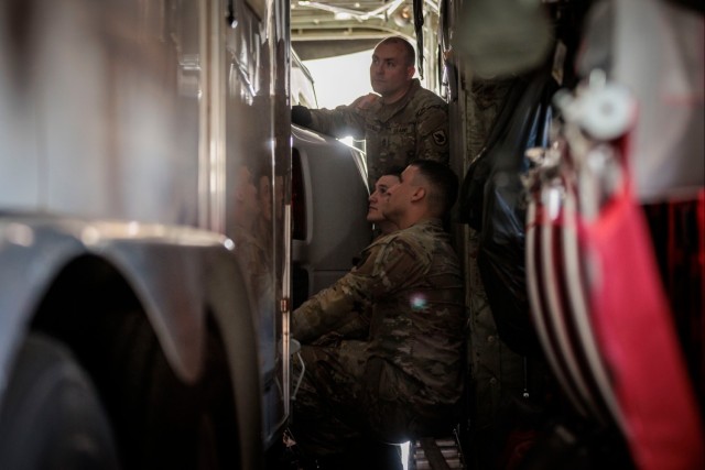 Washington National Guard&#39;s Homeland Response Force trains for air mobility