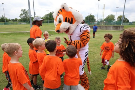 Cincinnati Bengals football Who Dey mascot tiger attack shirt