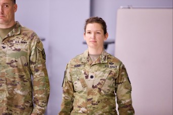 338th Military Intelligence Battalion welcomes new commander and sergeant major