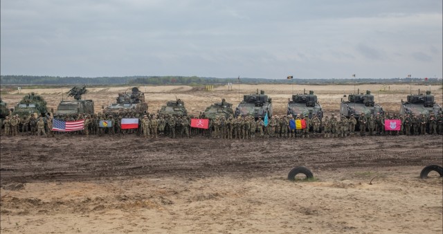 NATO Allies light up the range during Anakonda23