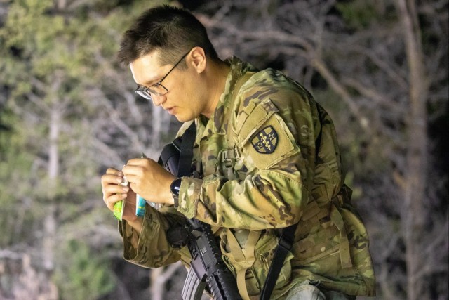 Eight Soldiers receive Expert Field Medical Badges in 3rd Annual USAR Competition