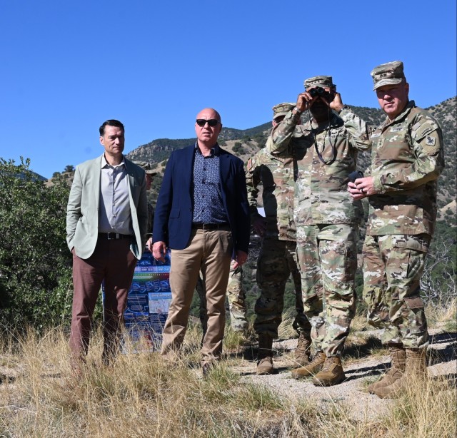 Combined Arms Center commander visits U.S. Army Intelligence Center of Excellence, Fort Huachuca