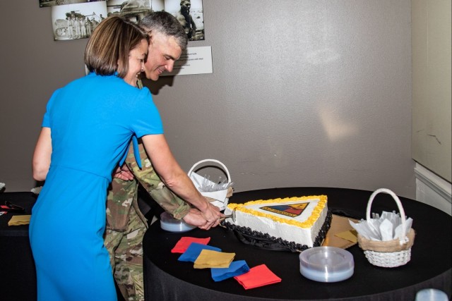 1st Armored Division welcomes new command sergeant major