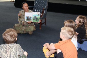 U.S. Army Aviation Museum hosts United Through Reading event on Fort Novosel