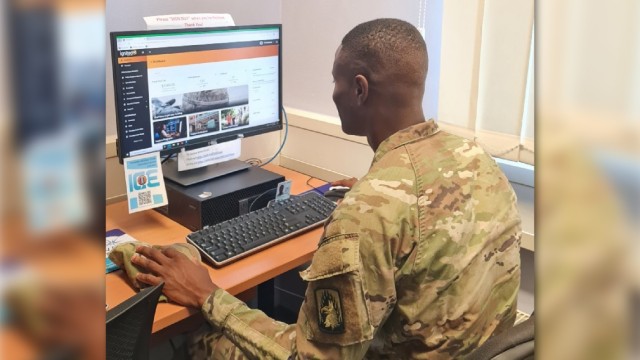 A Soldier signs into his new ArmyIgnitED account at USAG Wiesbaden Education Center in August 2022.