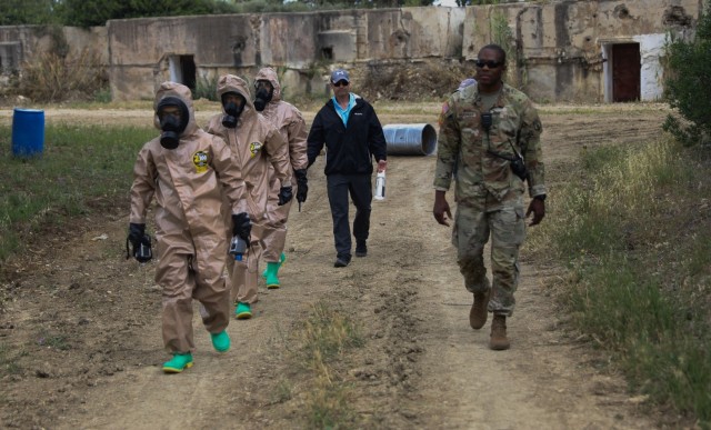 U.S. Army Reserve CST Builds Capacity with Tunisian Partners