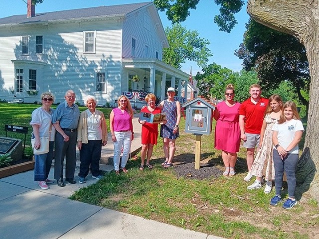 Free little neighborhood library opens for book exchanges