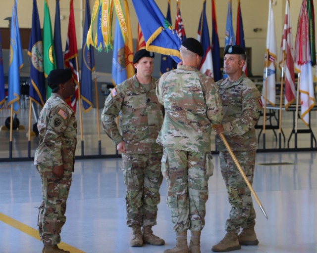 Regulator battalion welcomes new commander | Article | The United ...