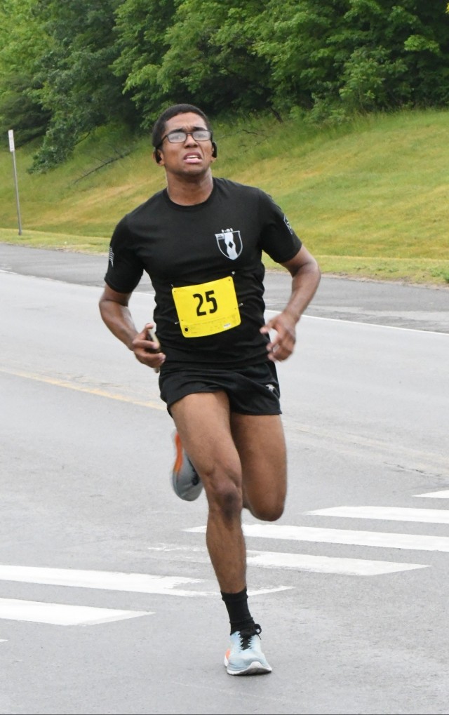 Fort Drum Soldiers race to earn spot on Army Ten-Miler Team