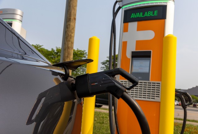 Fort Knox EV charging stations now ‘Available’ for use