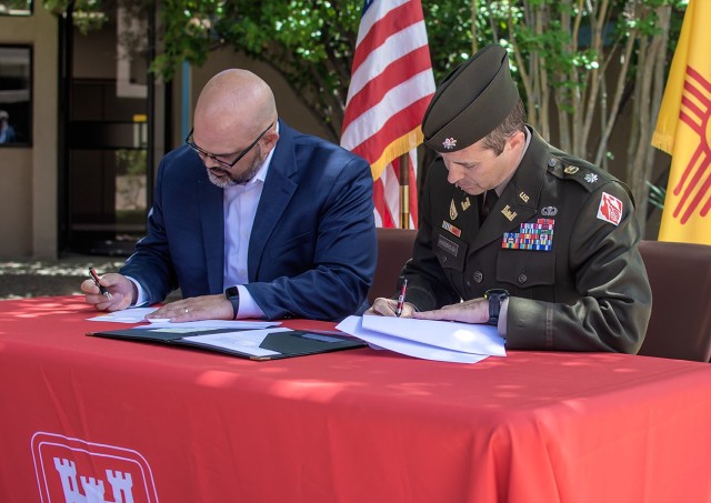 USACE’s Albuquerque District signs design agreement for Middle Rio Grande flood protection project.
