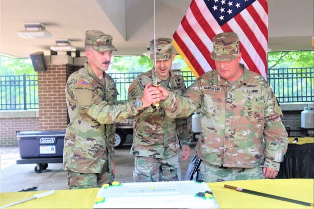 Fort McCoy celebrates Army&#39;s 248th birthday with celebration, cake-cutting