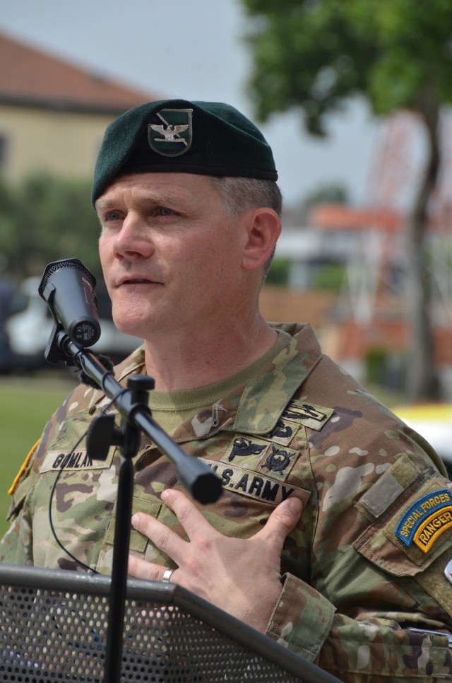 U S Army Garrison Italy Welcomes New Commander Article The United States Army