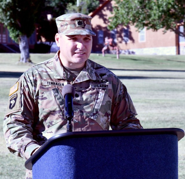 Raymond W. Bliss Army Health Center held a change of command ceremony welcoming incoming commander Lt. Col. Daniel H. Tenhagen and bidding farewell to outgoing commander Lt. Col. Marie E. Carmona, June 22 at Brown Parade Field, Fort Huachuca, Arizona.