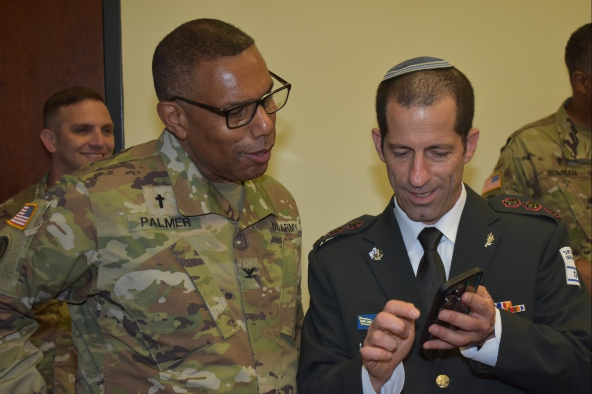 IRL, USARCENT Host Israeli Rabbinate | Article | The United States Army