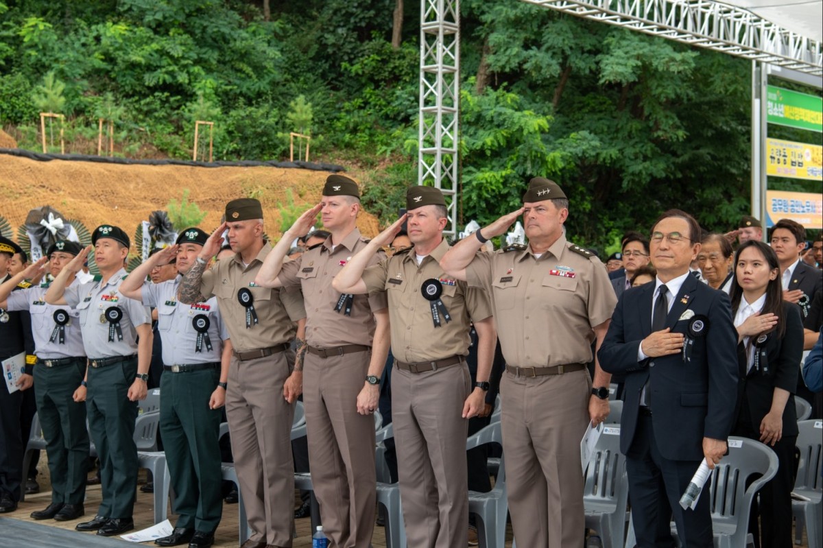 ROK And U.S. Commemorate 73rd Anniversary Of Battle That Killed 109 U.S ...