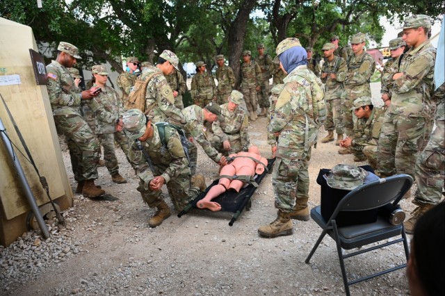 MEDCoE instructors, drill sergeants give San Antonio JROTC cadets a glimpse of Army life