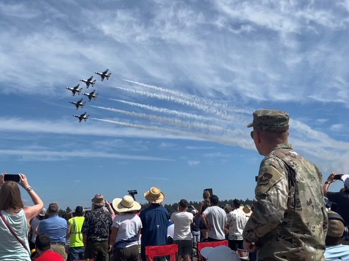 JBLM’s airshow soars to 80,000 visitors Article The United States Army