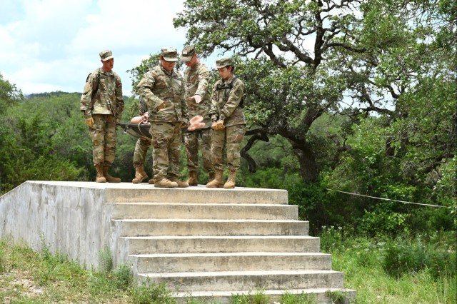 MEDCoE instructors, drill sergeants give San Antonio JROTC cadets a glimpse of Army life