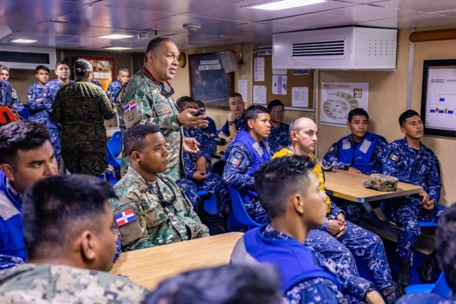 Humanitarian law training aboard Mexico navy cutter