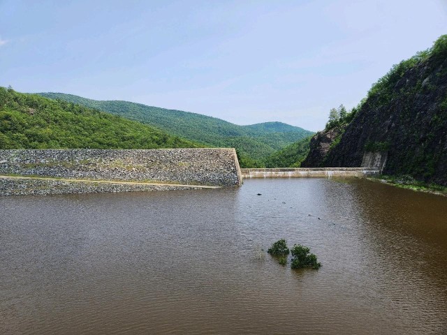 USACE Team fight floods in New England