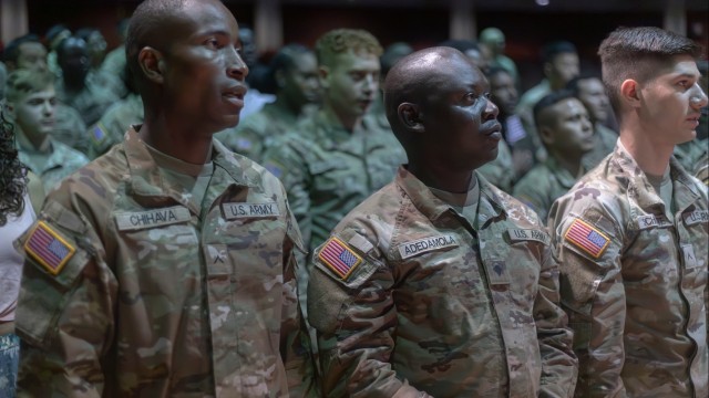 &#39;Greener pastures:&#39; USCIS naturalizes 37 troops, family members during Bliss ceremony