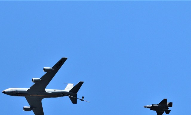 Wisconsin Air National Guard aircraft, crews conduct training practice in Fort McCoy airspace